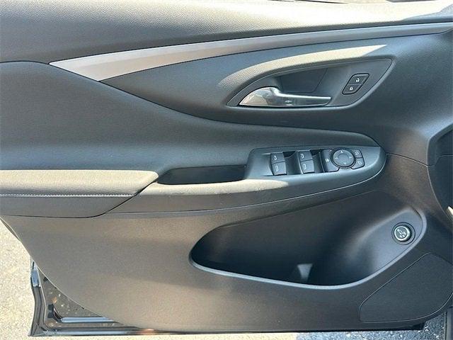 new 2025 Buick Envista car, priced at $26,285