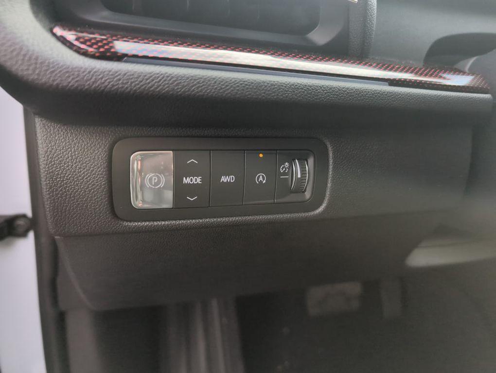 new 2026 Chevrolet Traverse car, priced at $63,279