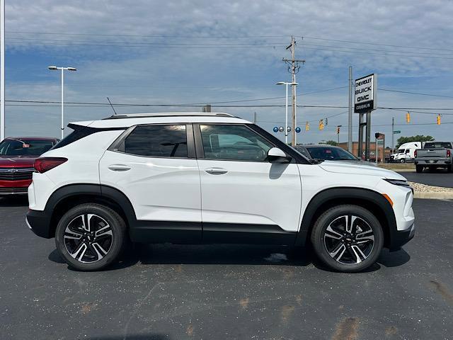 new 2025 Chevrolet TrailBlazer car, priced at $28,770