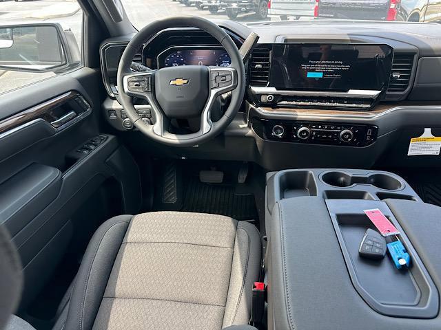 new 2024 Chevrolet Silverado 1500 car, priced at $47,613