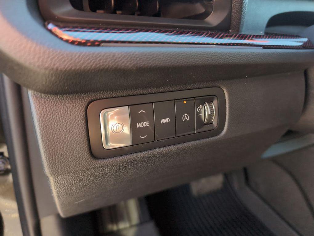 new 2026 Chevrolet Traverse car, priced at $54,244