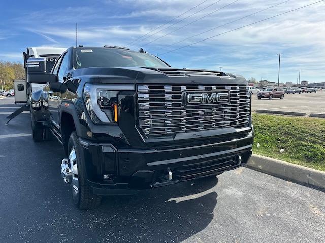 new 2025 GMC Sierra 3500 car, priced at $104,060