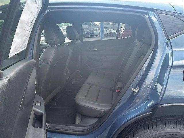 new 2025 Buick Envista car, priced at $29,899