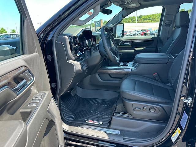 new 2024 Chevrolet Silverado 3500 car, priced at $69,980