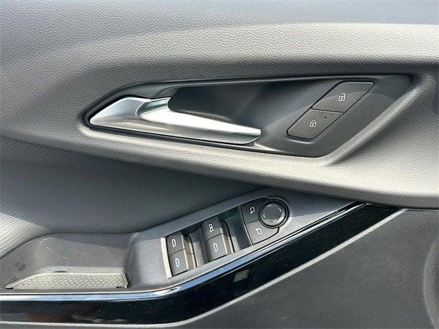 new 2026 Chevrolet Equinox car, priced at $30,290