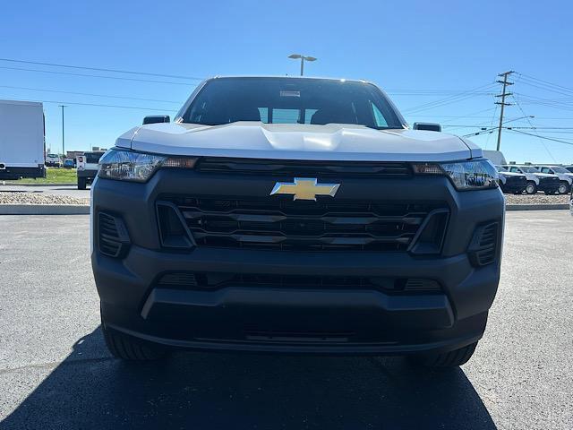 new 2024 Chevrolet Colorado car, priced at $35,100