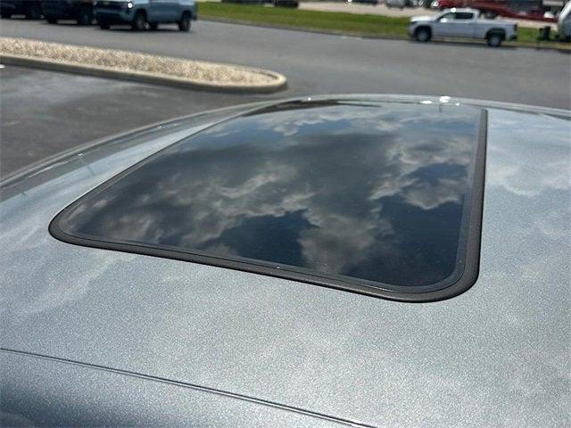 new 2025 Buick Envista car, priced at $32,309
