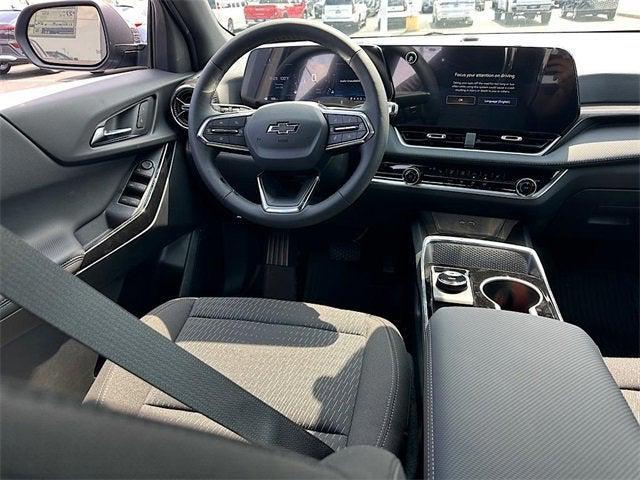 new 2026 Chevrolet Equinox car, priced at $31,335