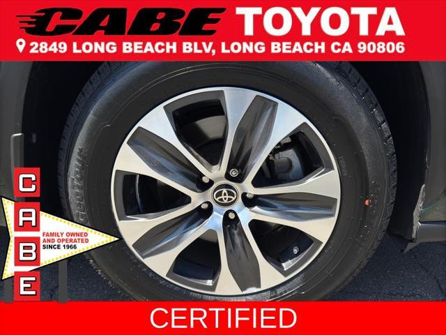used 2023 Toyota Highlander car, priced at $34,598