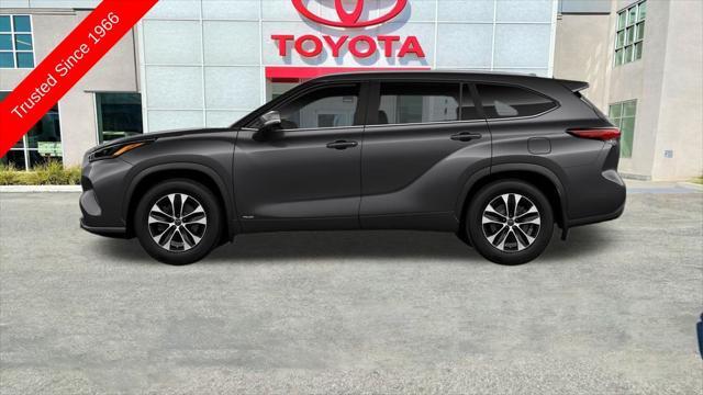 new 2025 Toyota Highlander Hybrid car, priced at $49,543