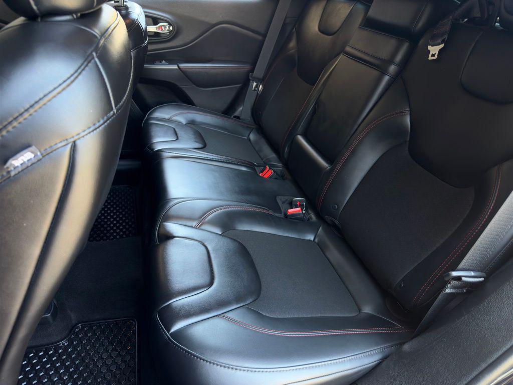 used 2019 Jeep Cherokee car, priced at $17,598
