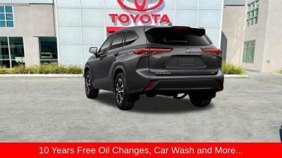 new 2025 Toyota Highlander Hybrid car, priced at $49,173