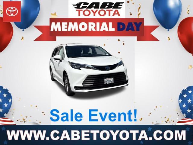 used 2022 Toyota Sienna car, priced at $39,598
