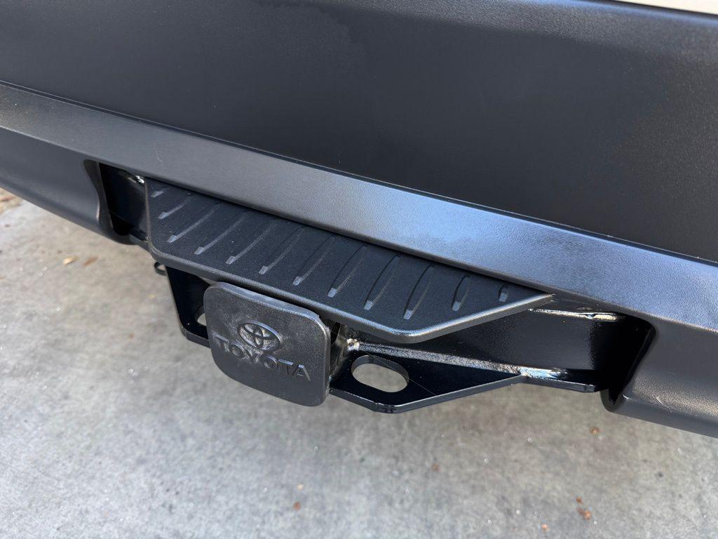 used 2022 Toyota Highlander car, priced at $36,498