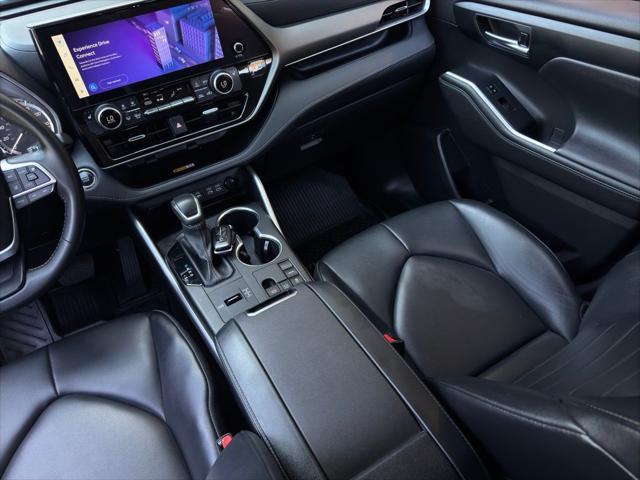 used 2023 Toyota Highlander car, priced at $35,998