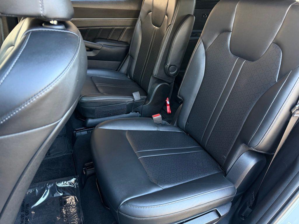 used 2023 Kia Sorento car, priced at $30,298