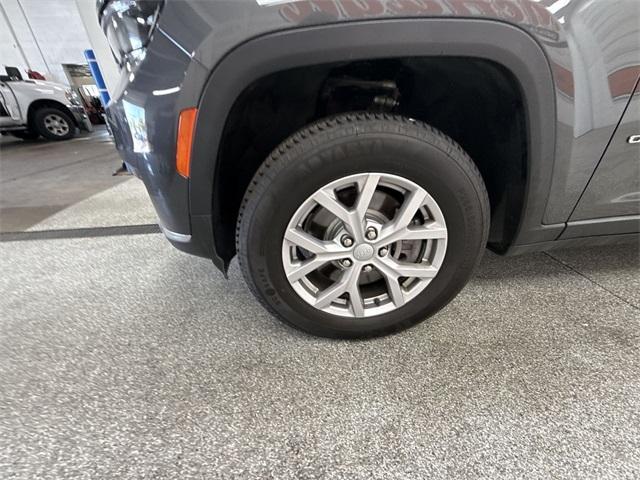 used 2022 Jeep Grand Cherokee L car, priced at $30,799