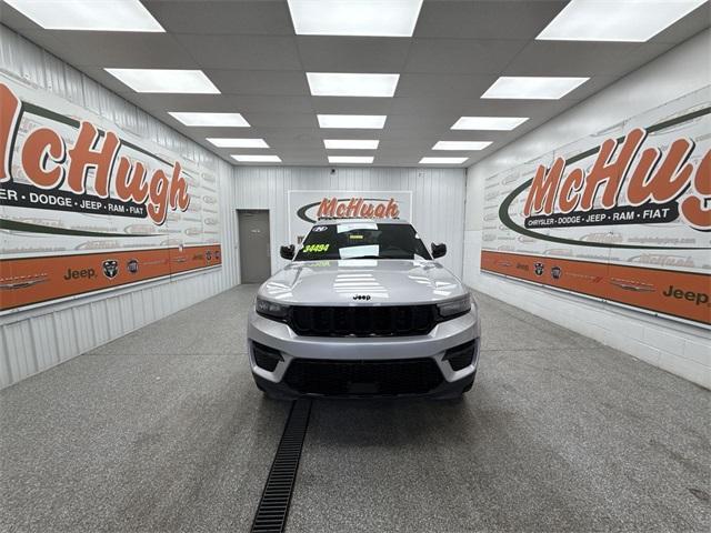 used 2024 Jeep Grand Cherokee car, priced at $30,976