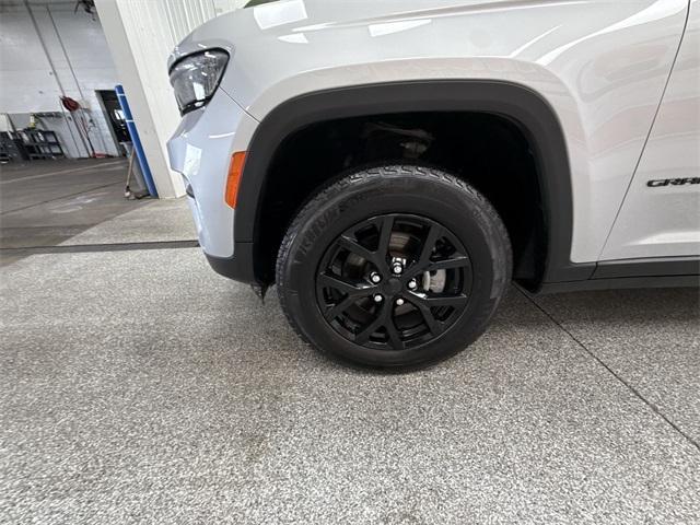 used 2024 Jeep Grand Cherokee car, priced at $30,976