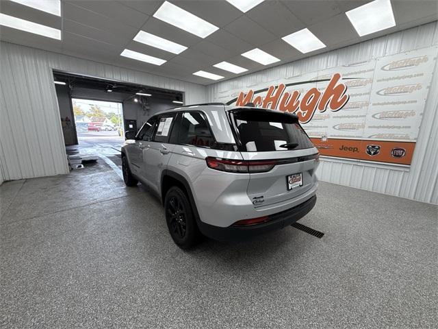used 2024 Jeep Grand Cherokee car, priced at $30,976
