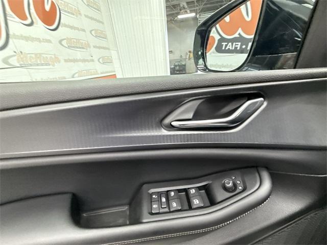 used 2024 Jeep Grand Cherokee car, priced at $30,976