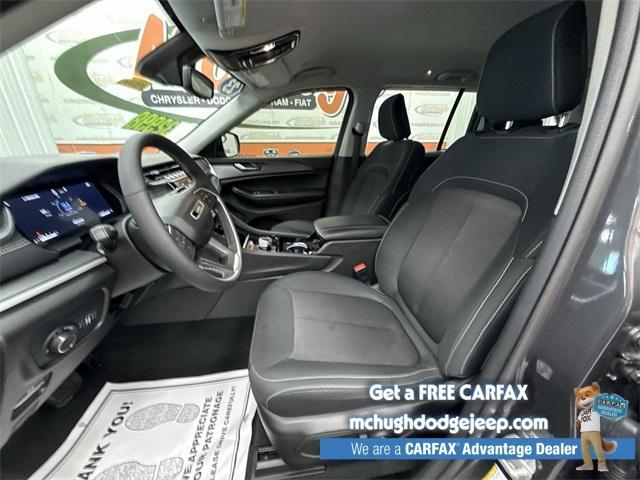 used 2023 Jeep Grand Cherokee car, priced at $32,998