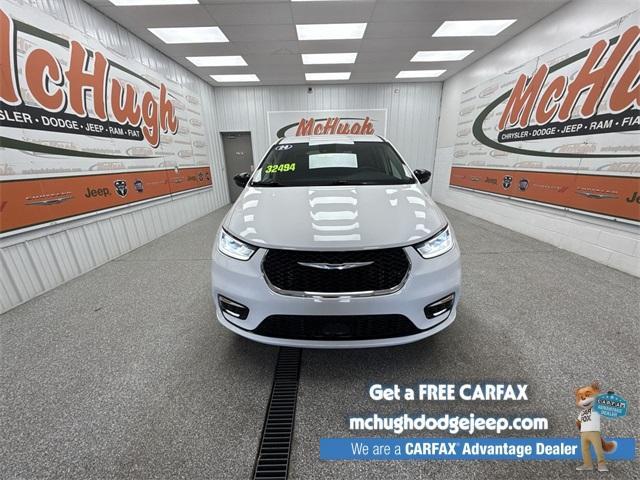 used 2024 Chrysler Pacifica car, priced at $31,660