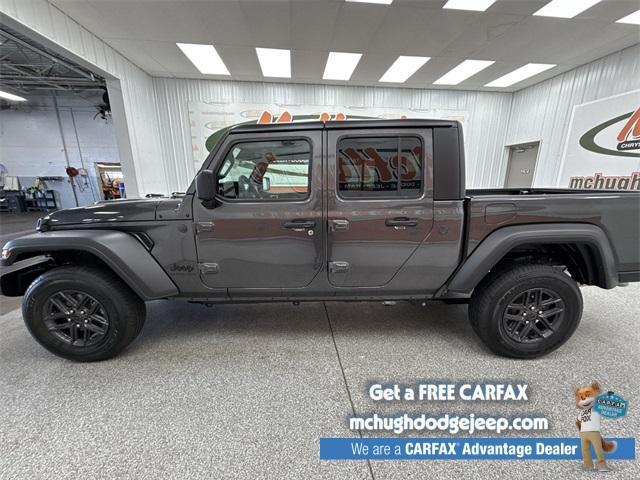 new 2025 Jeep Gladiator car, priced at $45,885