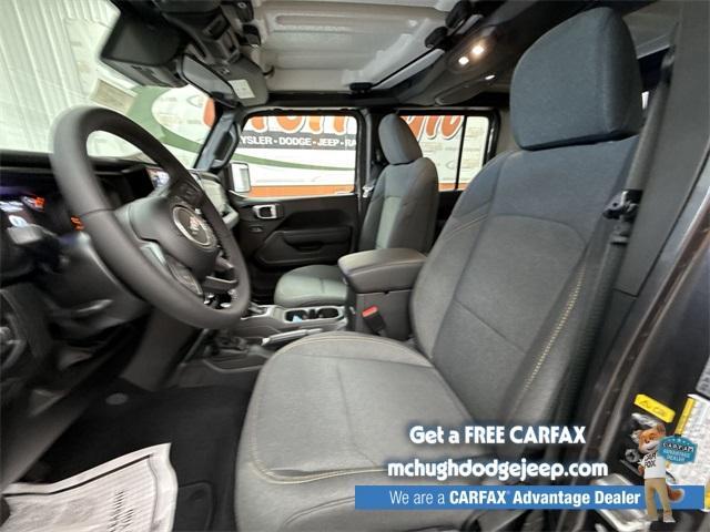 new 2025 Jeep Gladiator car, priced at $45,885