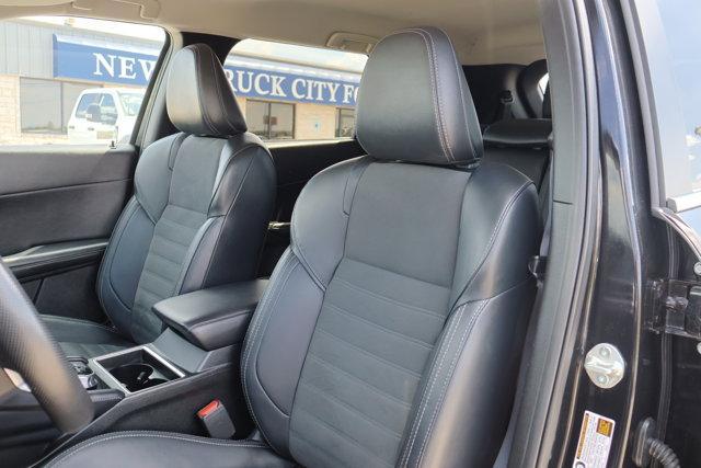 used 2024 Mitsubishi Outlander car, priced at $22,843