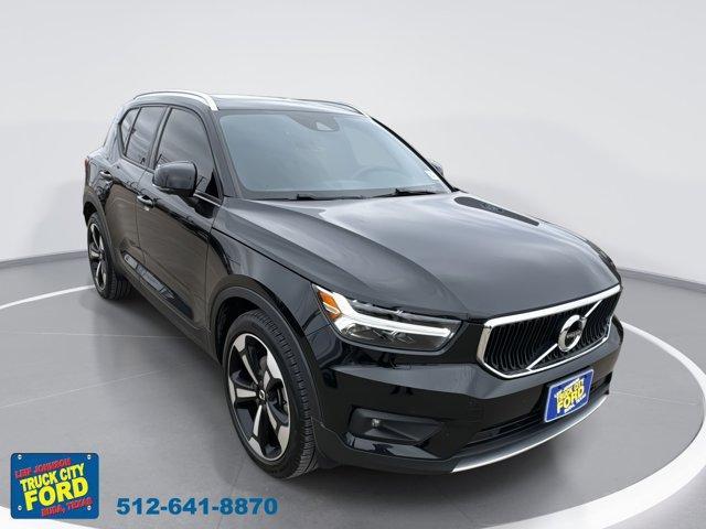 used 2020 Volvo XC40 car, priced at $26,300