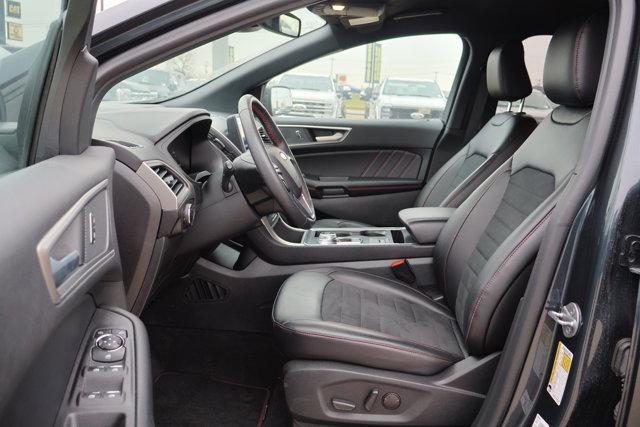 used 2024 Ford Edge car, priced at $33,000