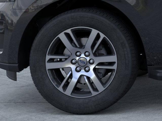 new 2024 Ford Expedition car, priced at $61,000