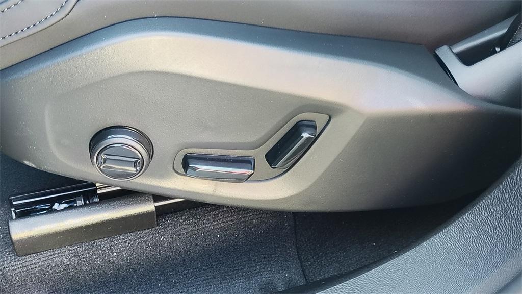 new 2026 Volvo XC60 car, priced at $55,171