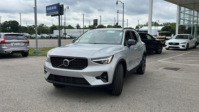 new 2025 Volvo XC40 car, priced at $47,320