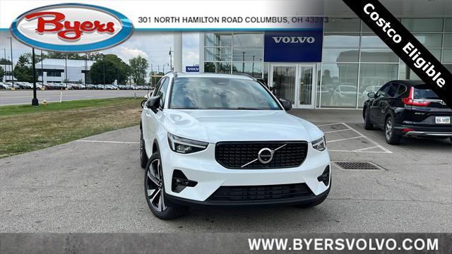 new 2025 Volvo XC40 car, priced at $47,320