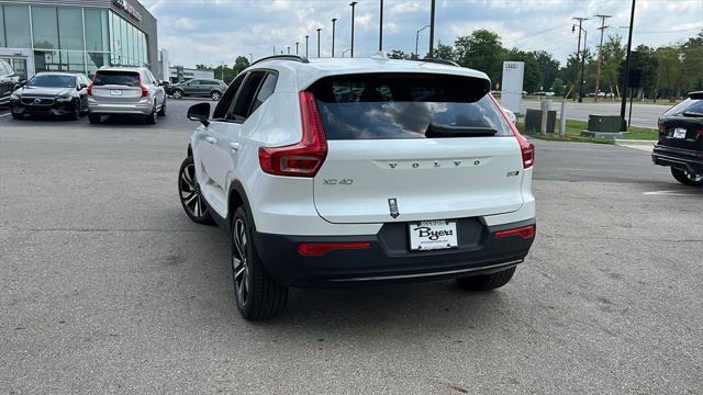 new 2025 Volvo XC40 car, priced at $47,320