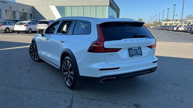 used 2022 Volvo V60 Cross Country car, priced at $35,900