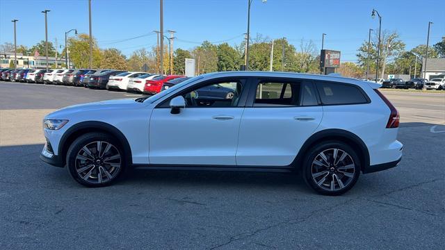 used 2022 Volvo V60 Cross Country car, priced at $35,900