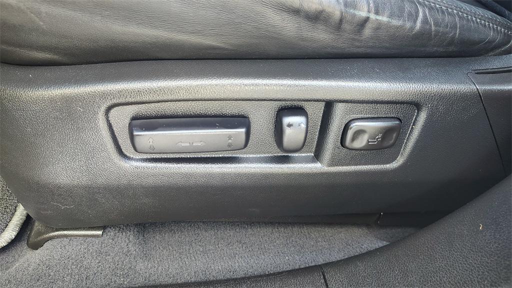 used 2013 Acura MDX car, priced at $11,900