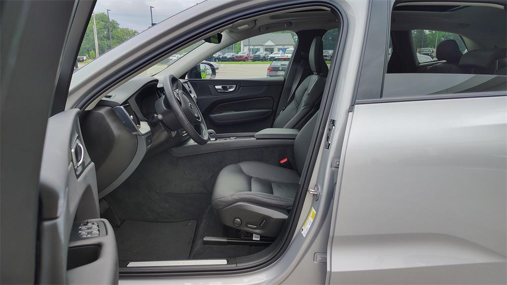 used 2025 Volvo XC60 car, priced at $40,500
