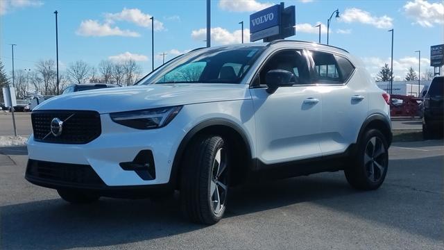 new 2025 Volvo XC40 car, priced at $47,695