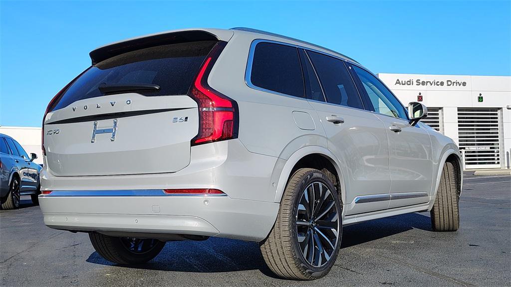 new 2026 Volvo XC90 car, priced at $75,155