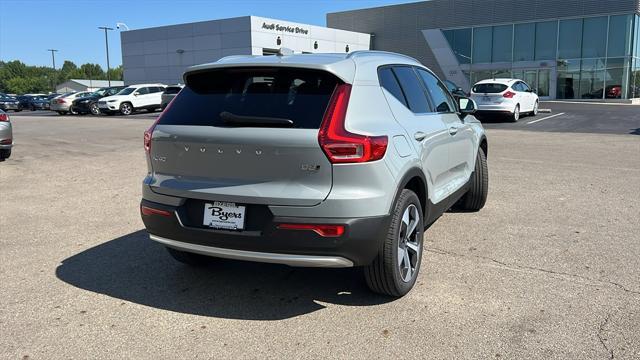 new 2025 Volvo XC40 car, priced at $44,515