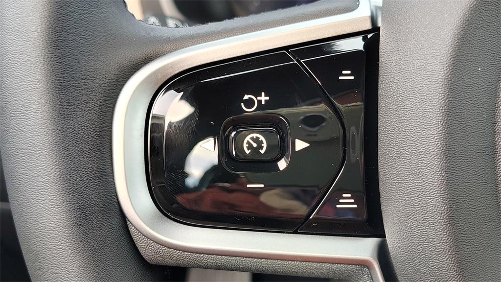 new 2026 Volvo XC90 car, priced at $70,895