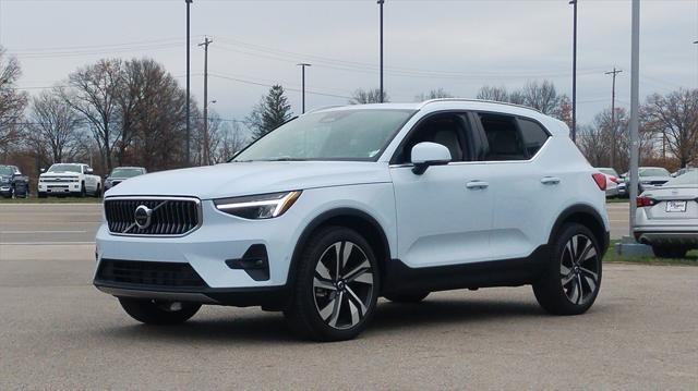 new 2025 Volvo XC40 car, priced at $48,025