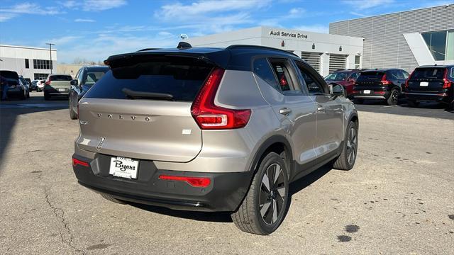new 2024 Volvo XC40 car, priced at $57,300