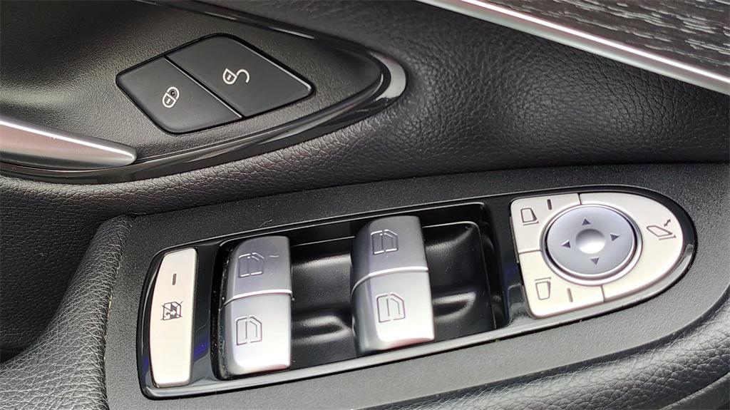 used 2022 Mercedes-Benz GLC 300 car, priced at $29,900