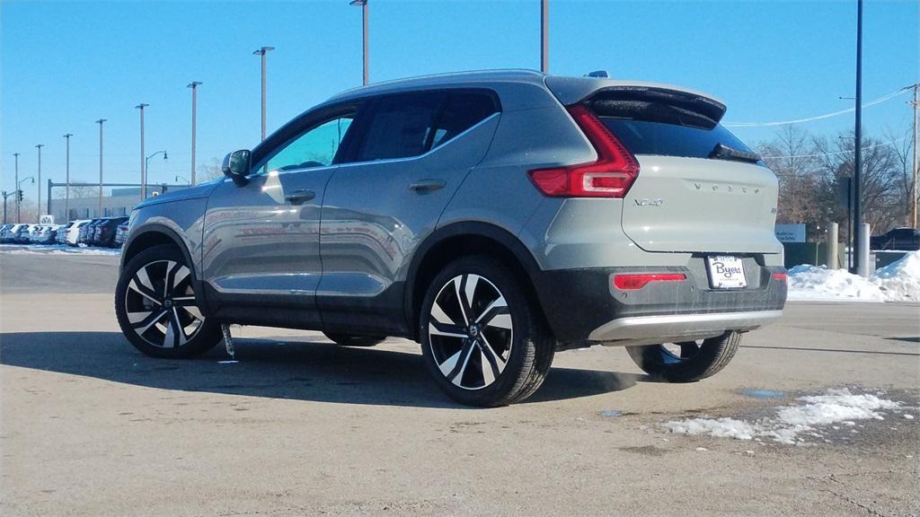 new 2025 Volvo XC40 car, priced at $49,145