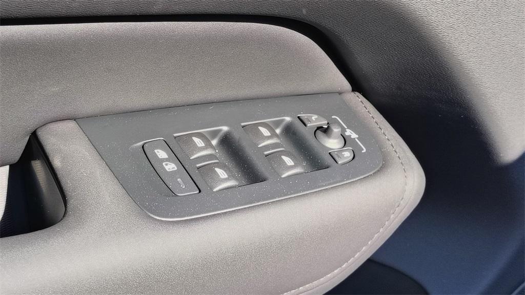 new 2026 Volvo XC60 car, priced at $55,171